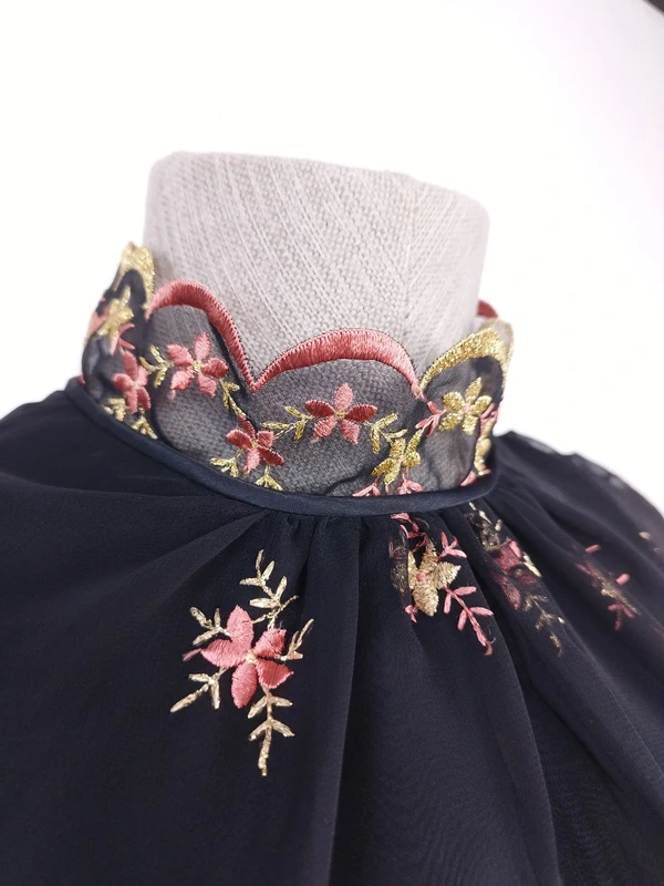 Black embroidered maxi dress — Vintage 80s 90s high neck gala