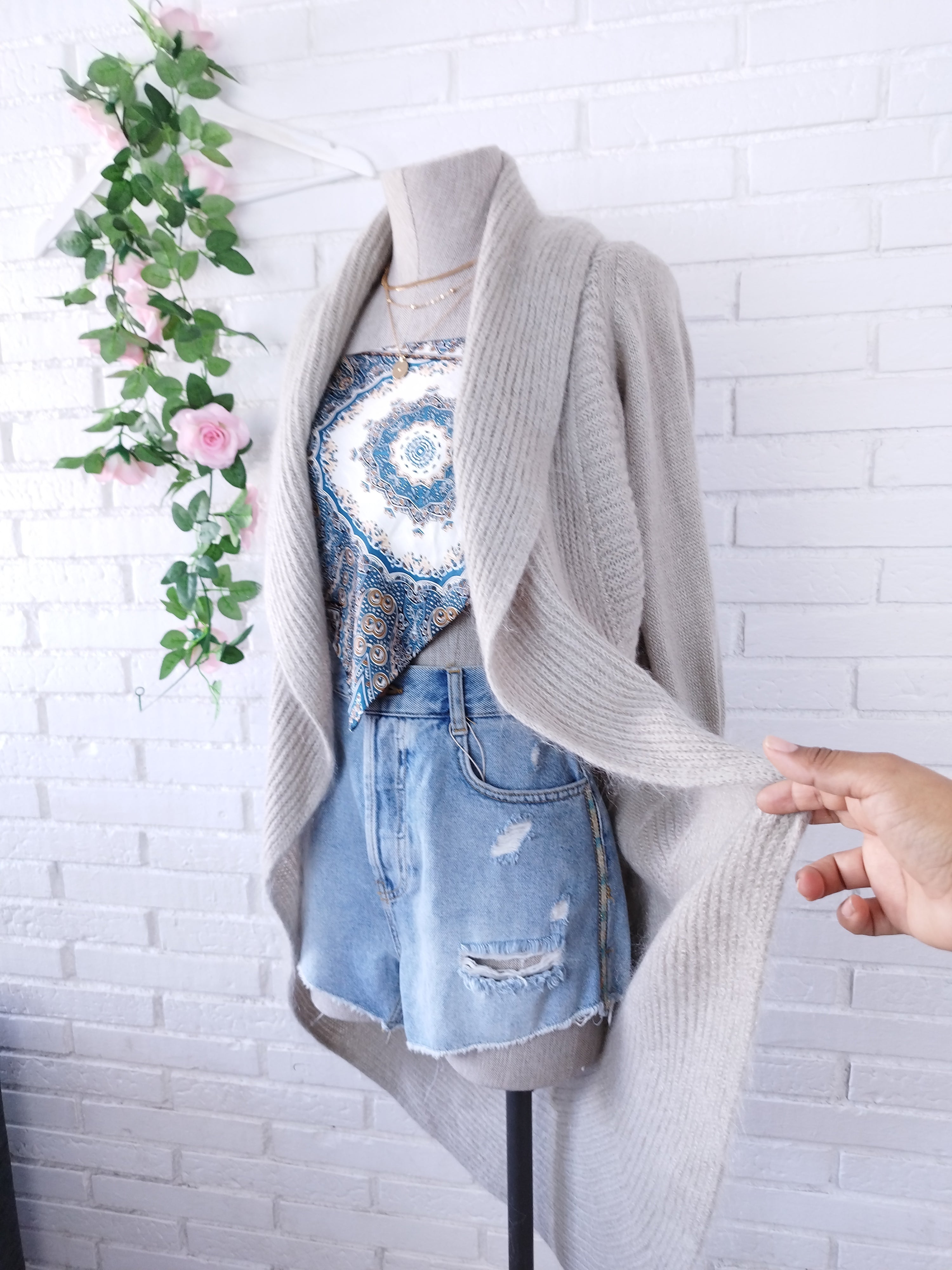 Vintage Long Cardigan — Wool Blend, Open Front, Jacquard Back & Excellent Condition