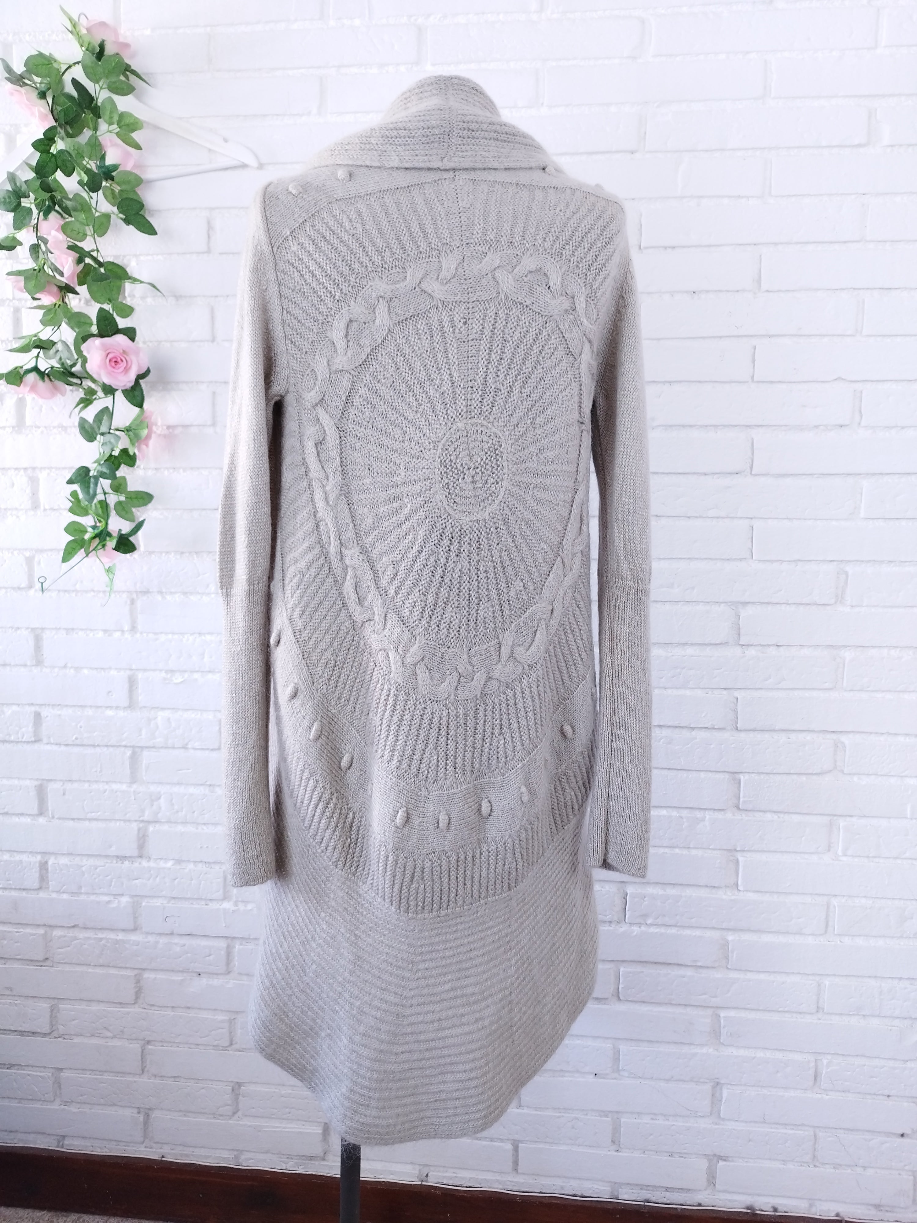 Vintage Long Cardigan — Wool Blend, Open Front, Jacquard Back & Excellent Condition
