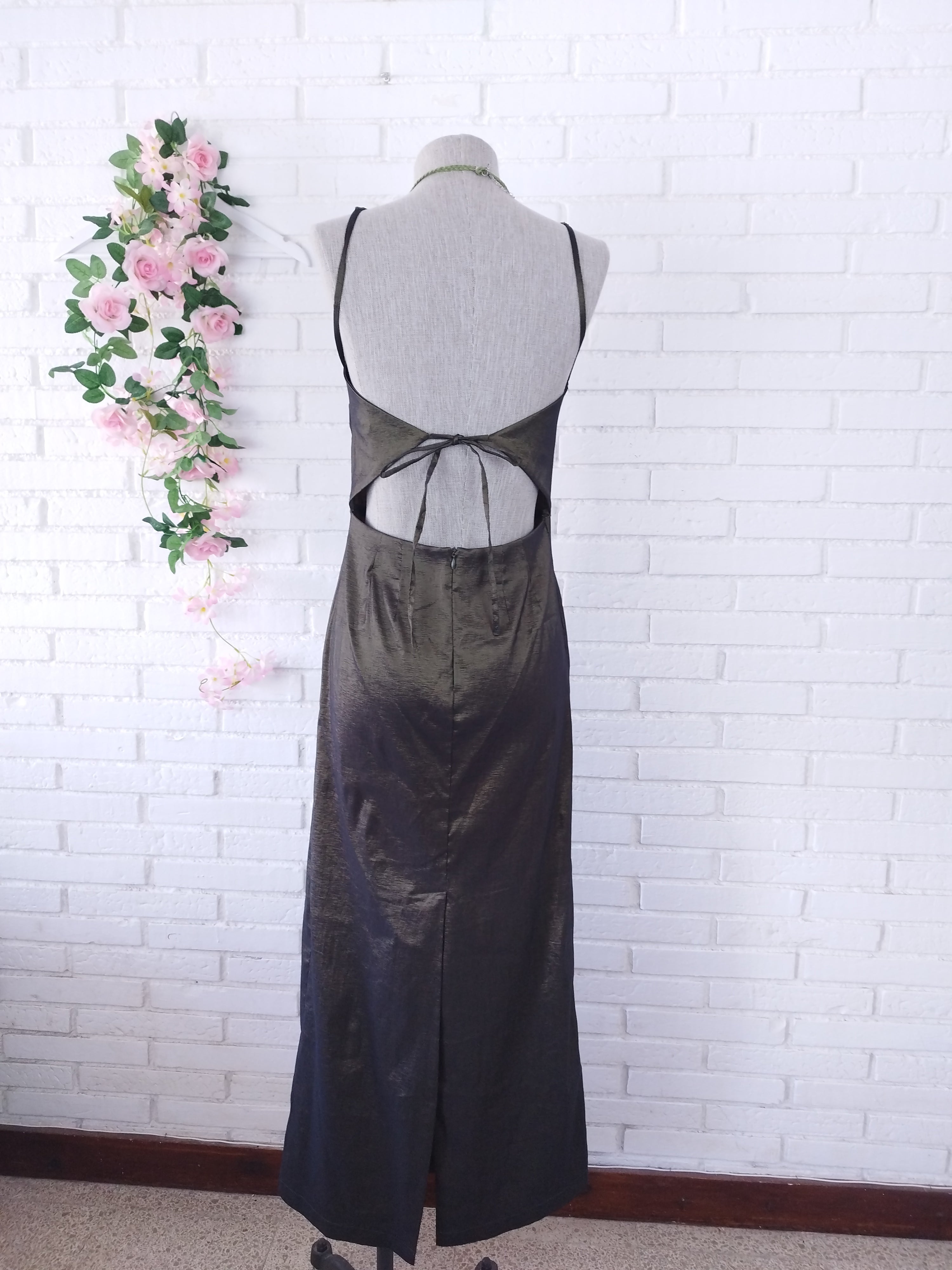 Vintage 90s Satin Party Dress — Open Back, Chain Straps, Round Neck & Fitted Silhouette