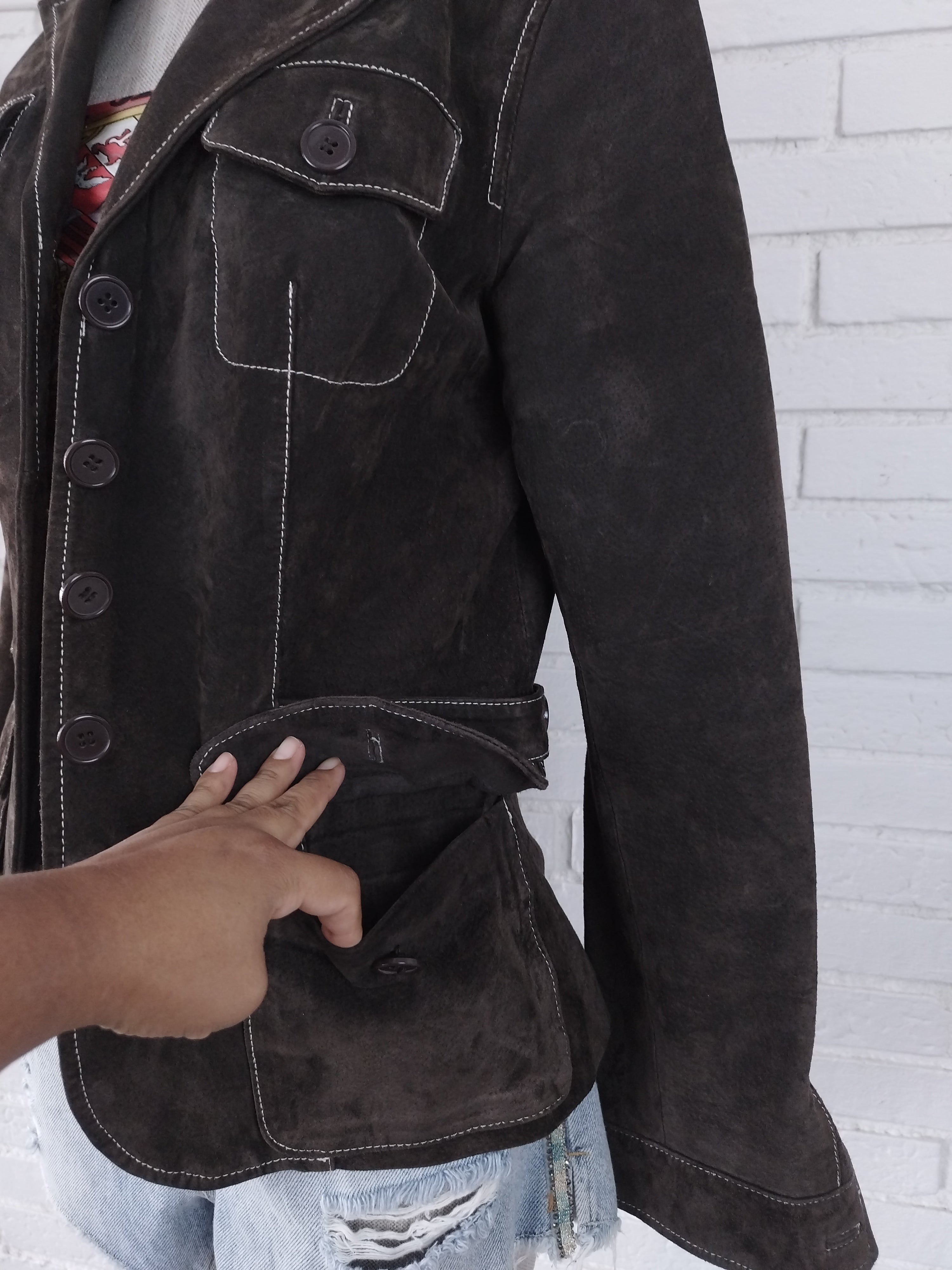 Vintage 90s Suede Blazer — Brown Leather, White Stitching & 4 Pockets