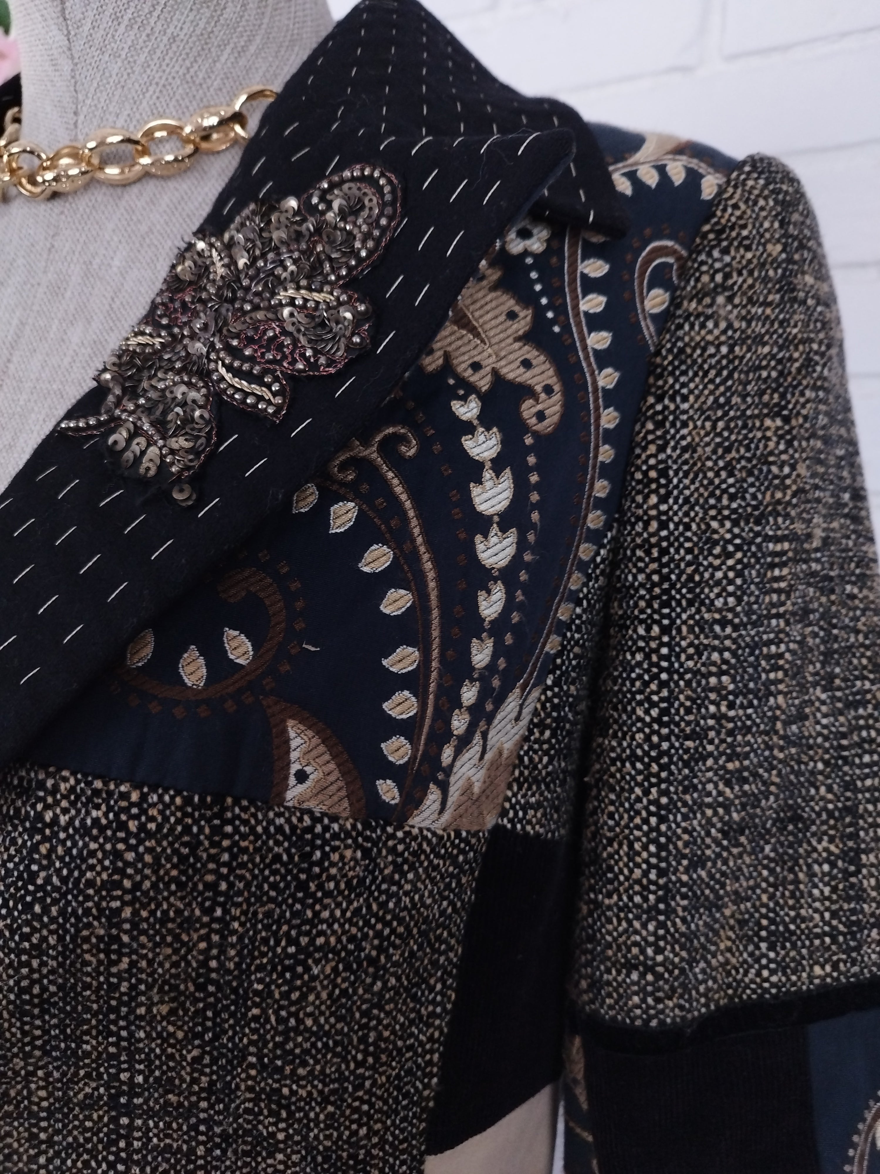 Vintage  Y2K Patchwork Blazer — Mixed Textures, Embroidery & Classic Cut