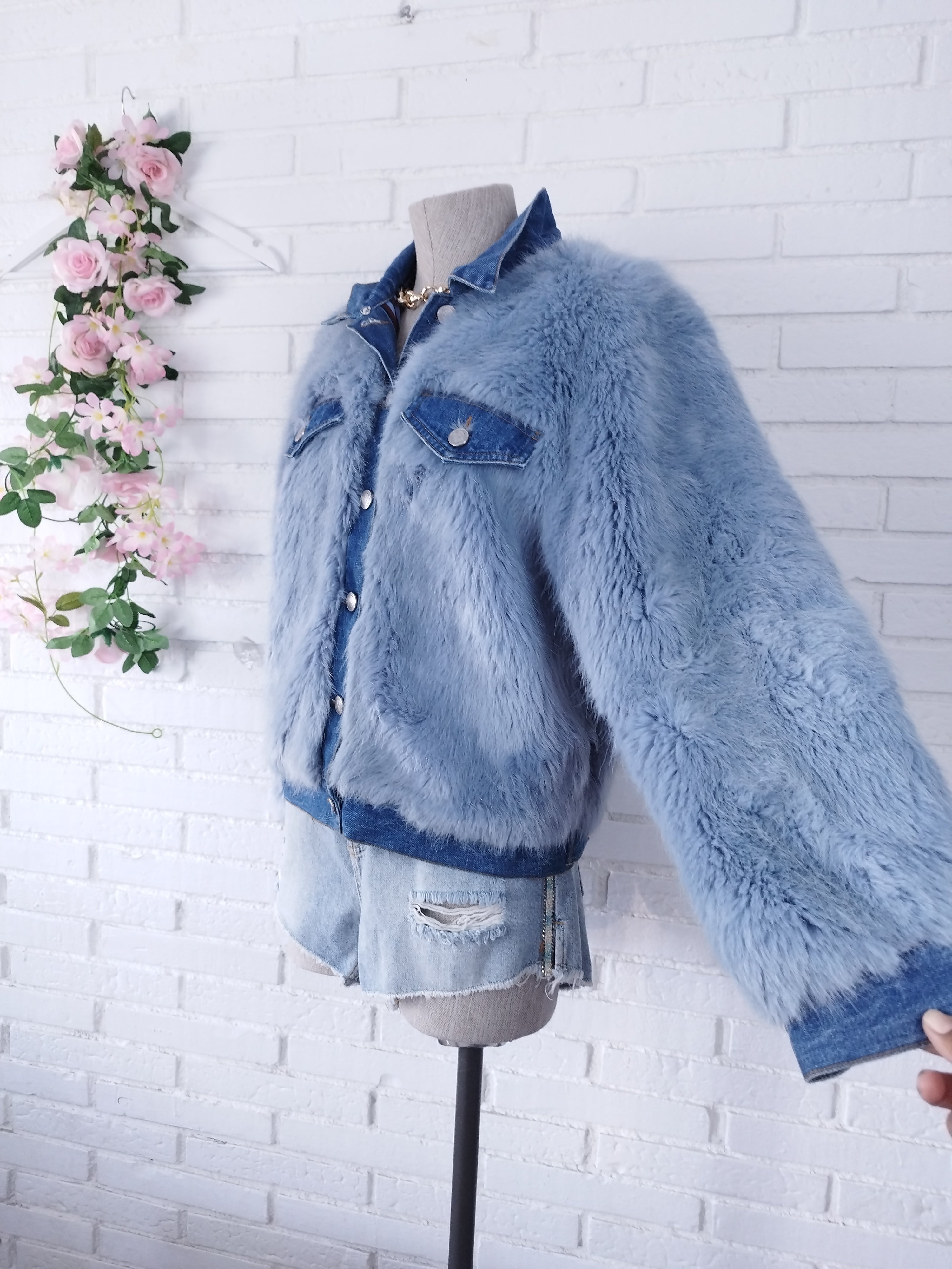 Vintage 2000s Y2K Denim Jacket — Light Blue Faux Fur Street Style Basic Outfit Upgrade