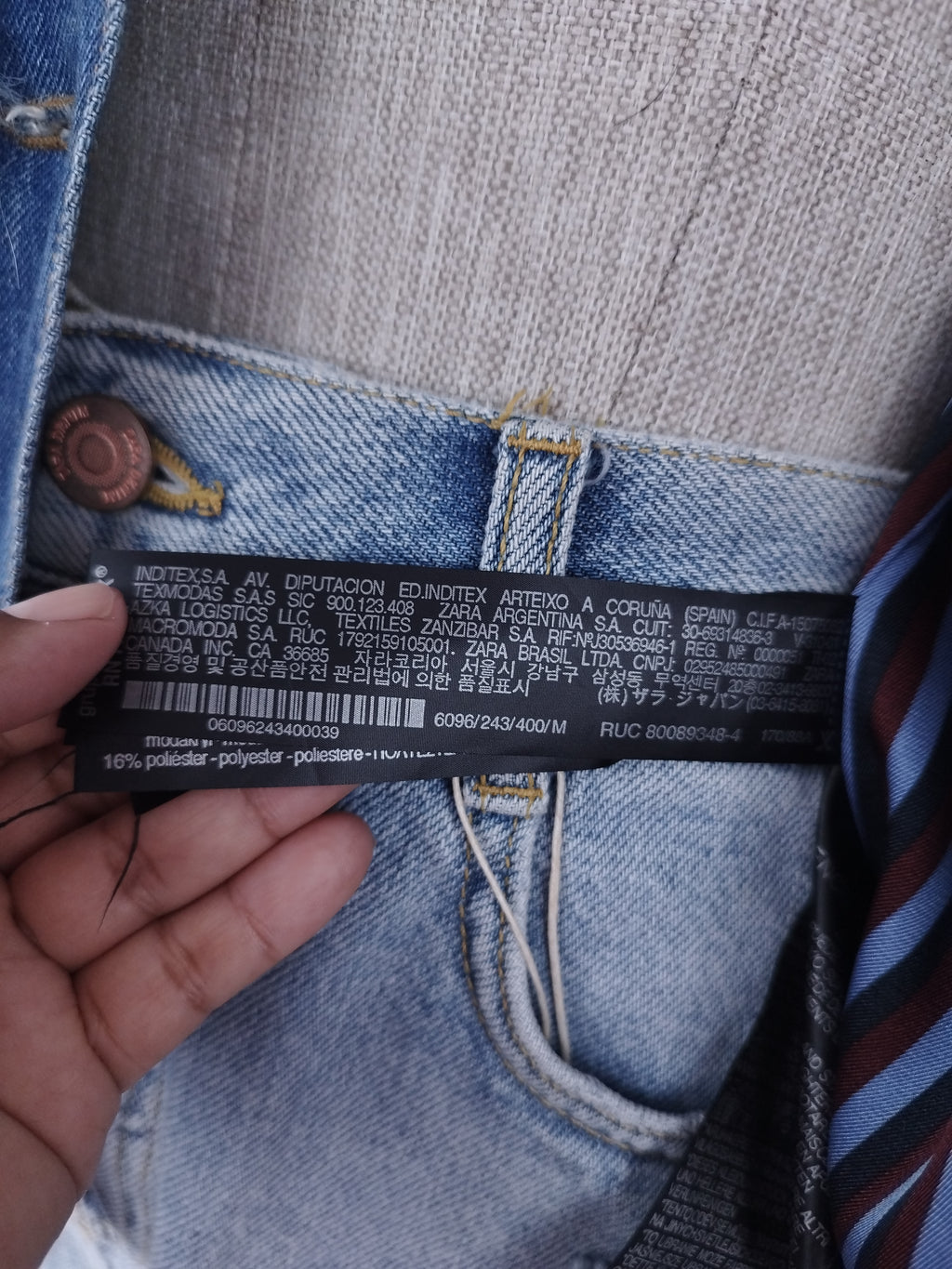 Vintage 2000s Y2K Denim Jacket — Light Blue Faux Fur Street Style Basic Outfit Upgrade