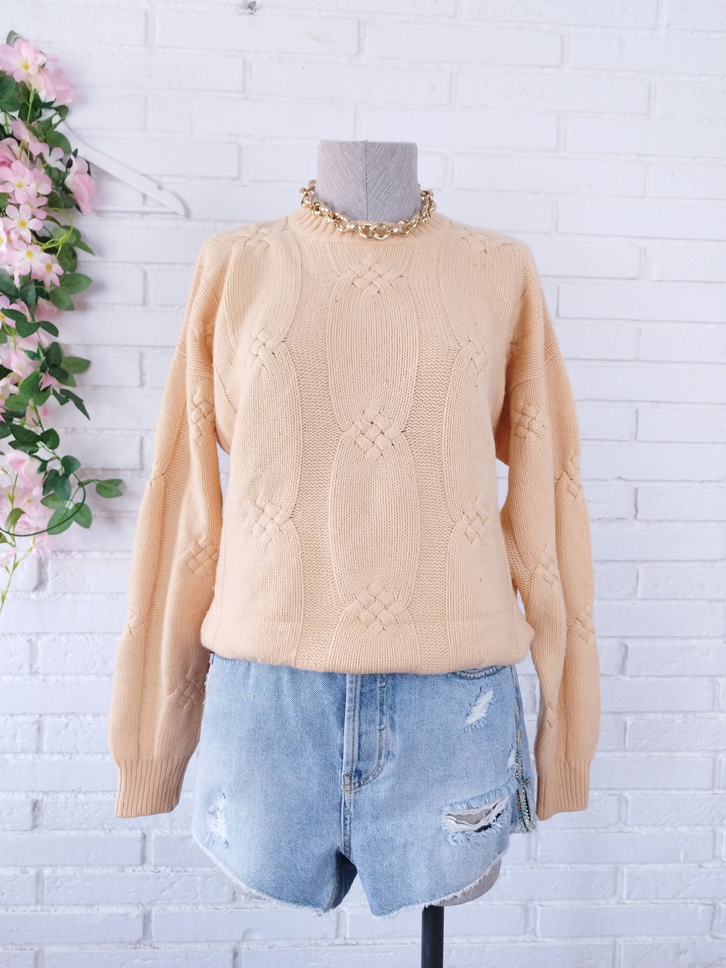 Vintage 90s Cashmere Knit Sweater — Made in Italy, Round Neck & Cable Design