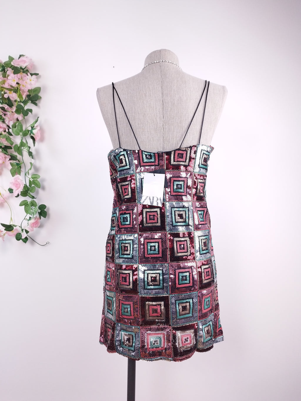 Vestido Corto ZARA Fiesta de Tirantes y Lentejuelas