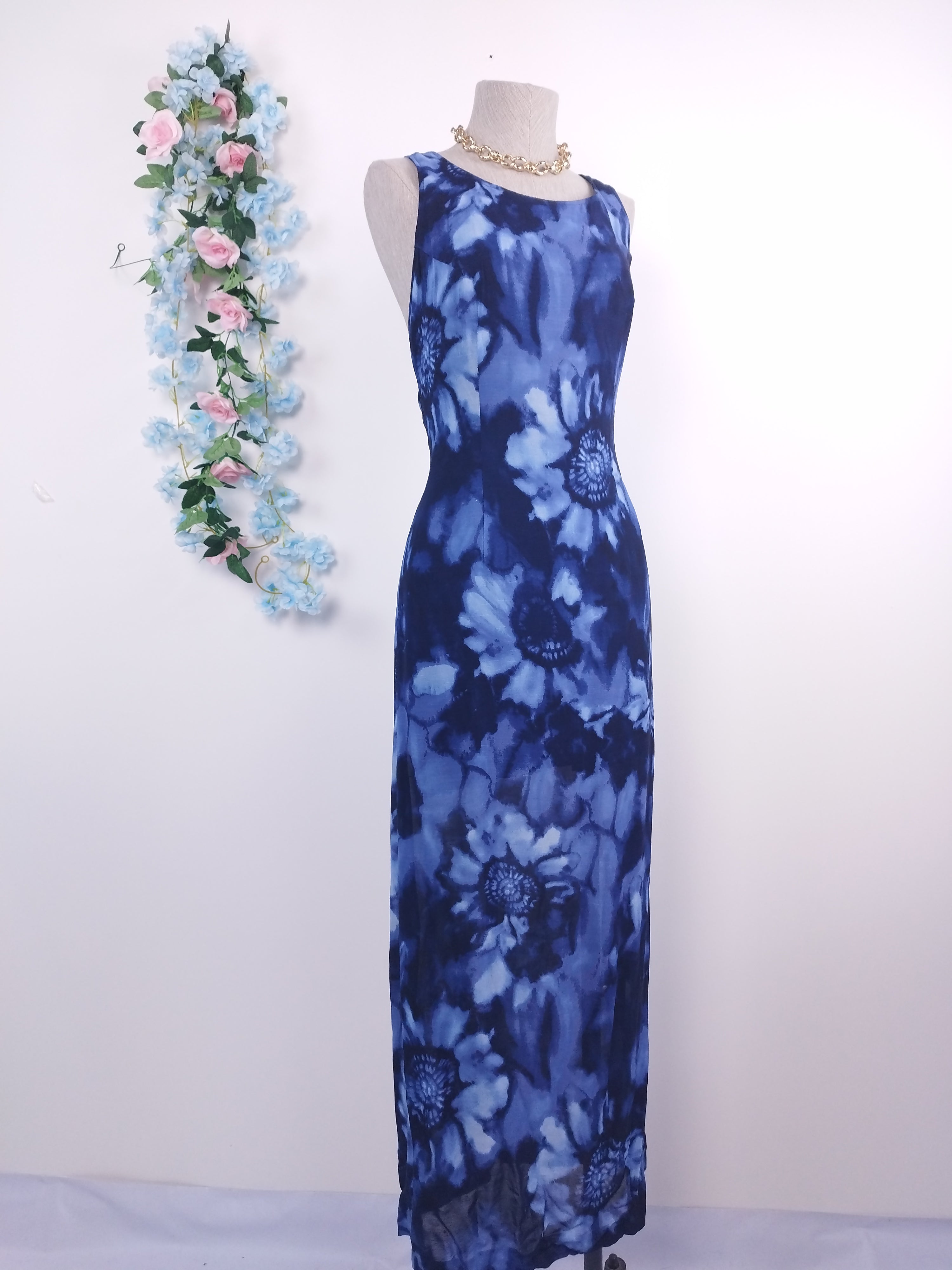 Vintage 90s Maxi Dress — Blue Tie Dye Straight Casual Look Upgrade