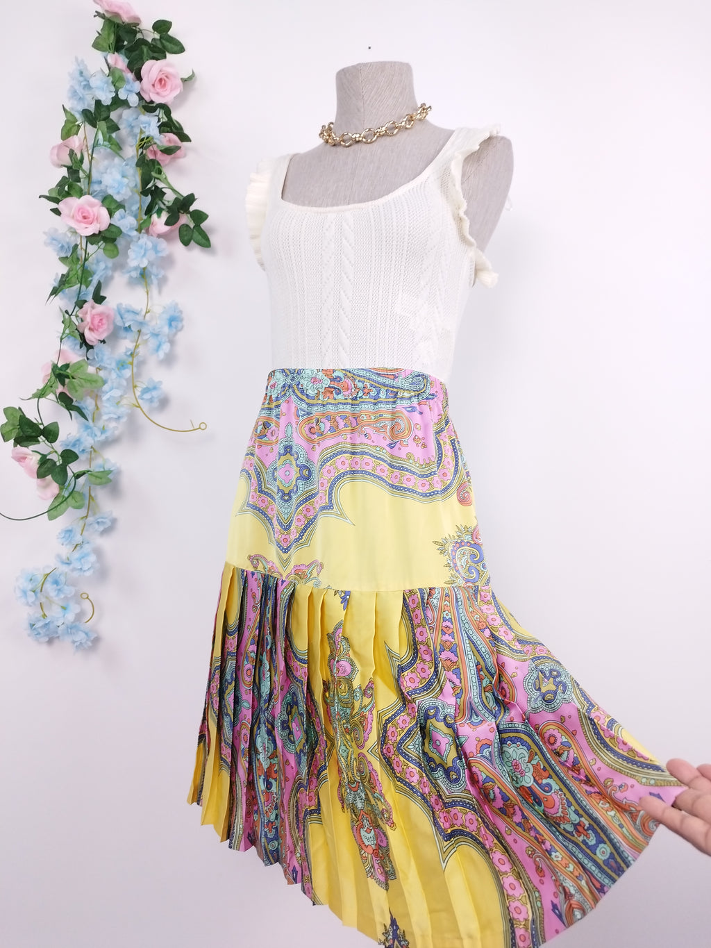 Falda VINTAGE Plisada  Satinada Paisley