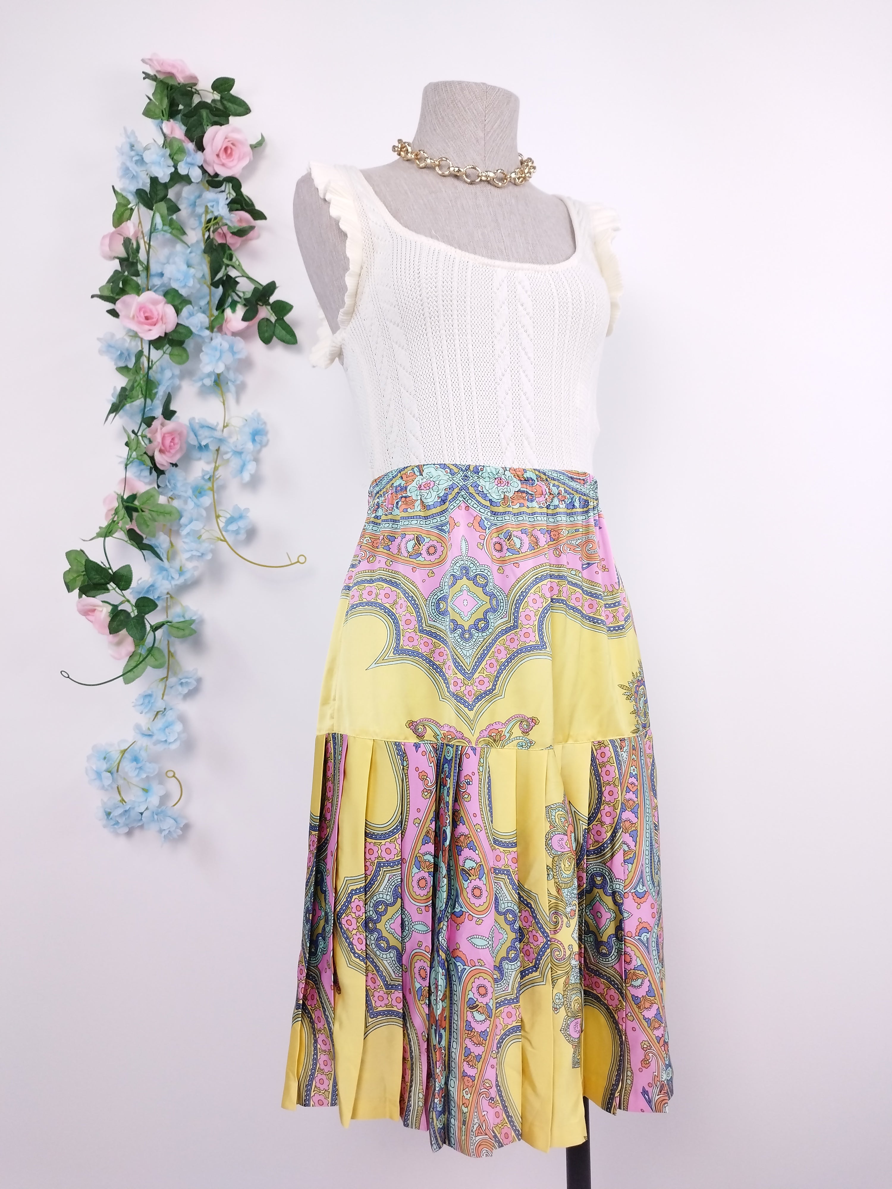 Falda VINTAGE Plisada  Satinada Paisley