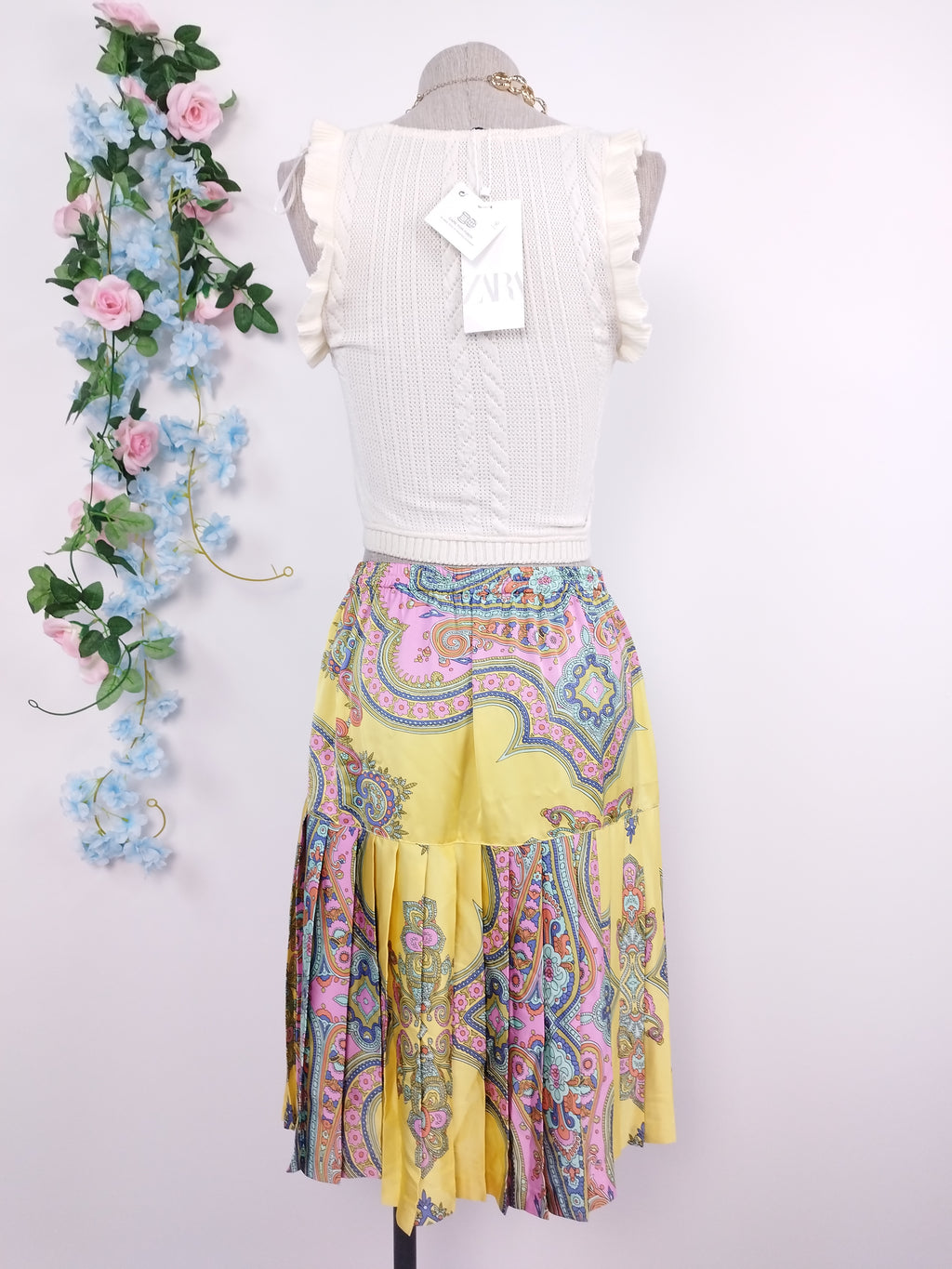 Falda VINTAGE Plisada  Satinada Paisley